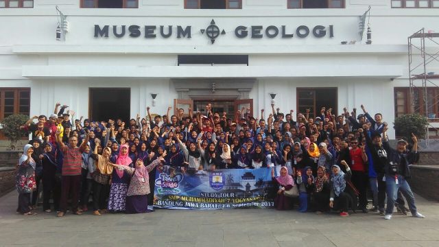 Study Tour Moetoe Goes to Bandung